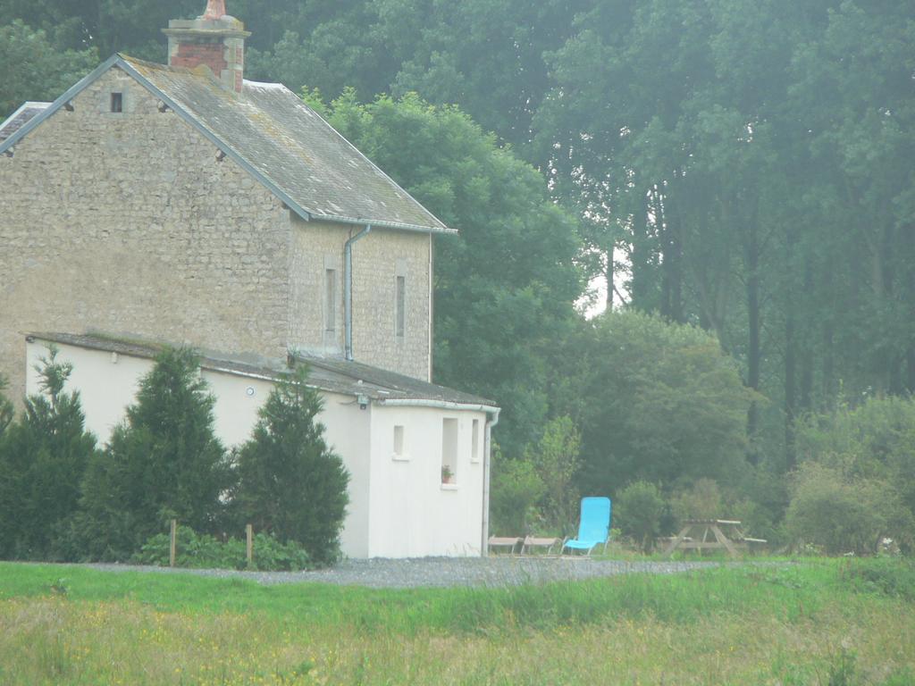 Gite De L'Aure Trevieres Exterior photo