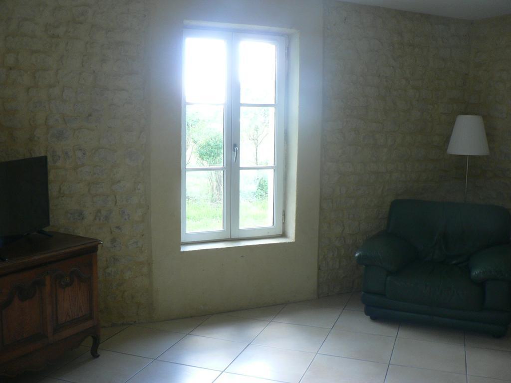 Gite De L'Aure Trevieres Exterior photo